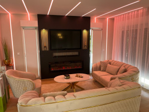 Photo de galerie - Bandeaux led salon