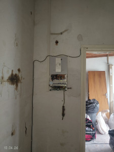 Photo de galerie - Installation existante avant dépose et repose du nouveau tableau pour la future installation chantier qui dure dans le temps ...