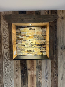 Photo de galerie - Pose pierre naturelle et habillage bois 