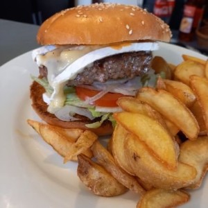 Photo de galerie - Burger au Camen'bray 