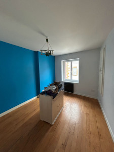 Photo de galerie - Remise au propre  dune chambre .
bi_ couleur  . 