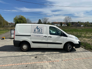 Photo de galerie - Utilitaire disponible 