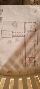 Photo de galerie - Lecture de plan pour installation électrique.