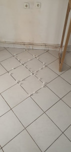 Photo de galerie - Je remplace des carreaux fissuré oubien cassé .