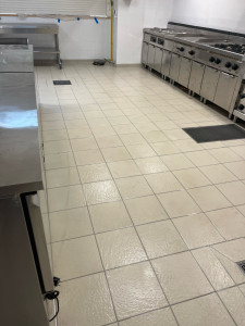 Photo de galerie - Préparation - nettoyage de salle