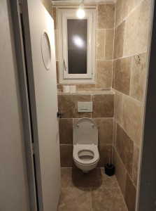 Photo de galerie - Pose de carrelage et rénovation d'un wc