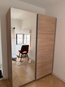 Photo de galerie - Armoire avec portes coulissantes 