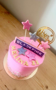 Photo de galerie - Layer cake personnalisé 