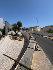 Photo de galerie - Arase en béton mur de clôture 