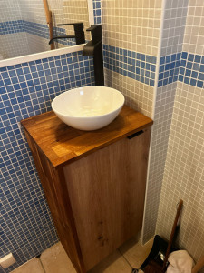 Photo de galerie - Meuble sur mesure avec installation plomberie/sanitaire