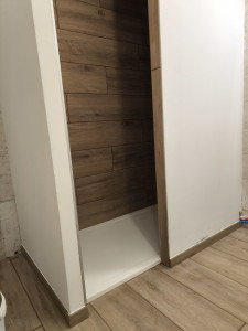 Photo de galerie - Pose carrelage effet bois 