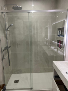 Photo de galerie - Réalisation salle de bain complète 