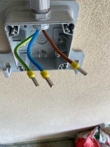 Photo de galerie - Installation d’une prise green-up ( voiture électrique €