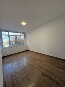 Photo de galerie - Pièce complète refaite à neuf avec pose de Placo, parquet , peinture, fenêtre 