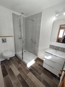 Photo de galerie - Rénovation complète d'une salle de bain 