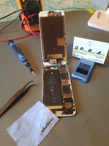 Photo de galerie - Poste de travail avec materiel de diagnostique