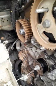 Photo de galerie - Changement courroie distribution moteur diesal 1.6hdi 