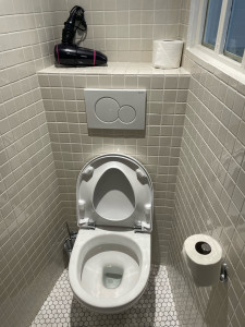 Photo de galerie - Installation de WC suspendu