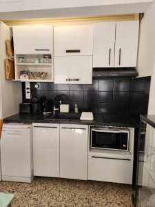 Photo de galerie - Cuisine,rangé, désinfecter et carrelage brillant est agréable pour faire la cuisine.