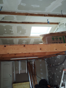 Photo de galerie - Pose faux plafond placo entre poutre 