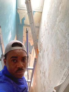 Photo de galerie - Préparation murs à enduire et peindre cage d’escalier 