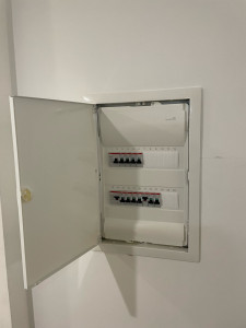 Photo de galerie - Pose tableau électrique encastré 