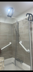 Photo de galerie - Nettoyage douche. 