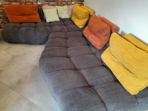 Photo de galerie - Nettoyage canapé d angle vidauban mgazurnettoyage.fr 