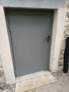 Photo de galerie - Porte de cave 