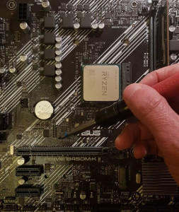 Photo de galerie - Remontage PC fixe