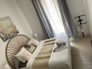 Photo de galerie - Nettoyage et rangement soigné d'une chambre à coucher. Travail propre, méthodique et attention aux détails
