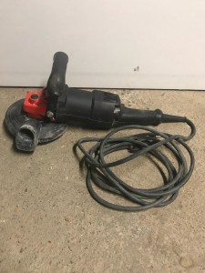 Photo de galerie - Ponceuse béton 125mm