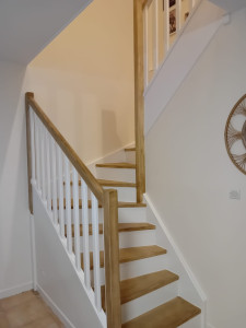 Photo de galerie - Réfection complète d’un escalier (peinture Relook bois)