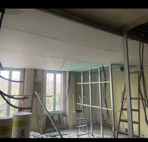 Photo de galerie - Ossature est faux plafond 