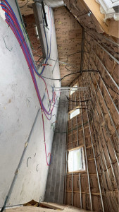 Photo de galerie - Passage de câble d'un étage d'une maison durée 3h 