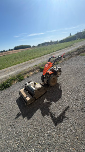 Photo de galerie - Enfouisseur de pierre 