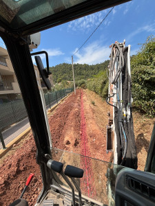 Photo de galerie - Tranchée pour pose de réseau Enedis cher particulier