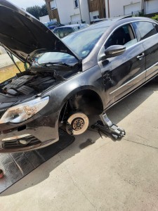 Photo de galerie - Réparation voiture