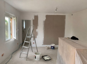 Photo de galerie - PEINTURE D'UN SÉJOUR 
chantier FITOU