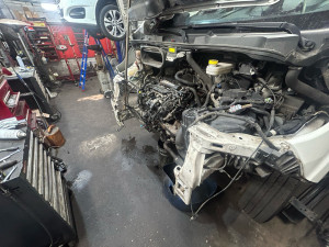 Photo de galerie - Remplacement du boîtier d’eau et de refroidissement egr + revision 