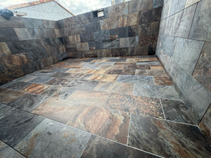 Photo de galerie - Carrelage d’une piscine 