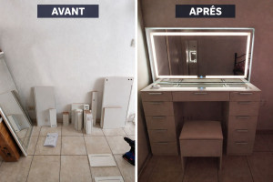 Photo de galerie - Montage complet d’une coiffeuse avec miroir LED et tabouret.
Assemblage soigné, tiroirs bien réglés et éclairage testé. Travail propre et précis.