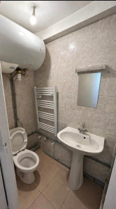 Photo de galerie - Maître un joint de tube de cilcone pour tuyau en PVC de toilette. 