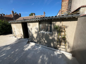 Photo de galerie - Réalisation d’une terrasse avec daller gravillonner et enduit à la chaux 