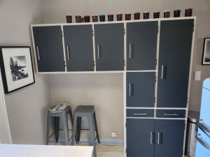 Photo de galerie - Remise A Jours D'un Ancien Meuble De Cuisne En Peinture 