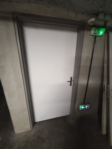 Photo de galerie - Changement d'une porte coupe-feu accès sous sol garage immeuble