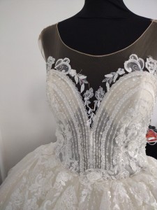 Photo de galerie - Retouches sur robe mariée 
