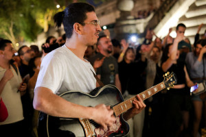 Photo de galerie - Paris - Pont Alexandre 3, Fête de la musique