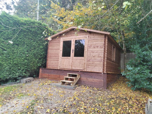 Photo de galerie - Montage cabanon avec tous les éléments avec fondation 
