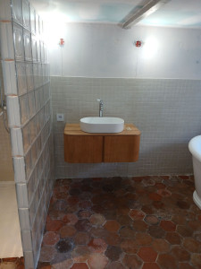 Photo de galerie - Installation d'un vasque + le meuble vasque 